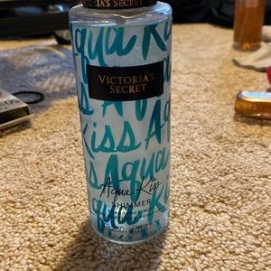 victoria’s secret aqua kiss shimmer spray